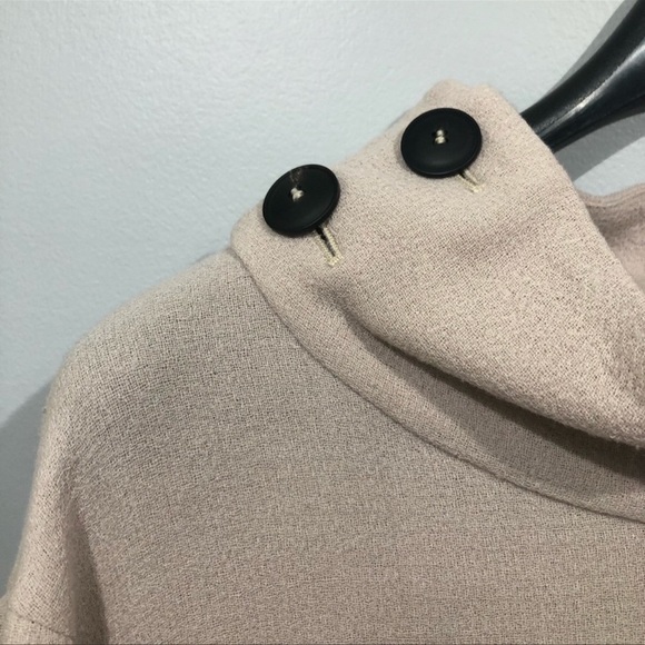 ANTONELLI Firenze beautiful lightweight wool dress. Made in Italian size 50 - Picture 2 of 7